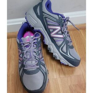 New Balance Women's All Terrain Sneaker 9.5